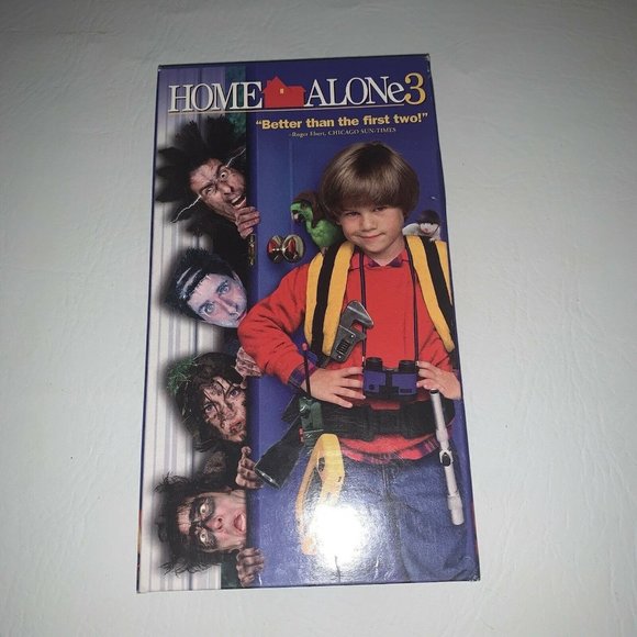 Home Alone 3 VHS Video Cassette Tape Comedy - Picture 1 of 3